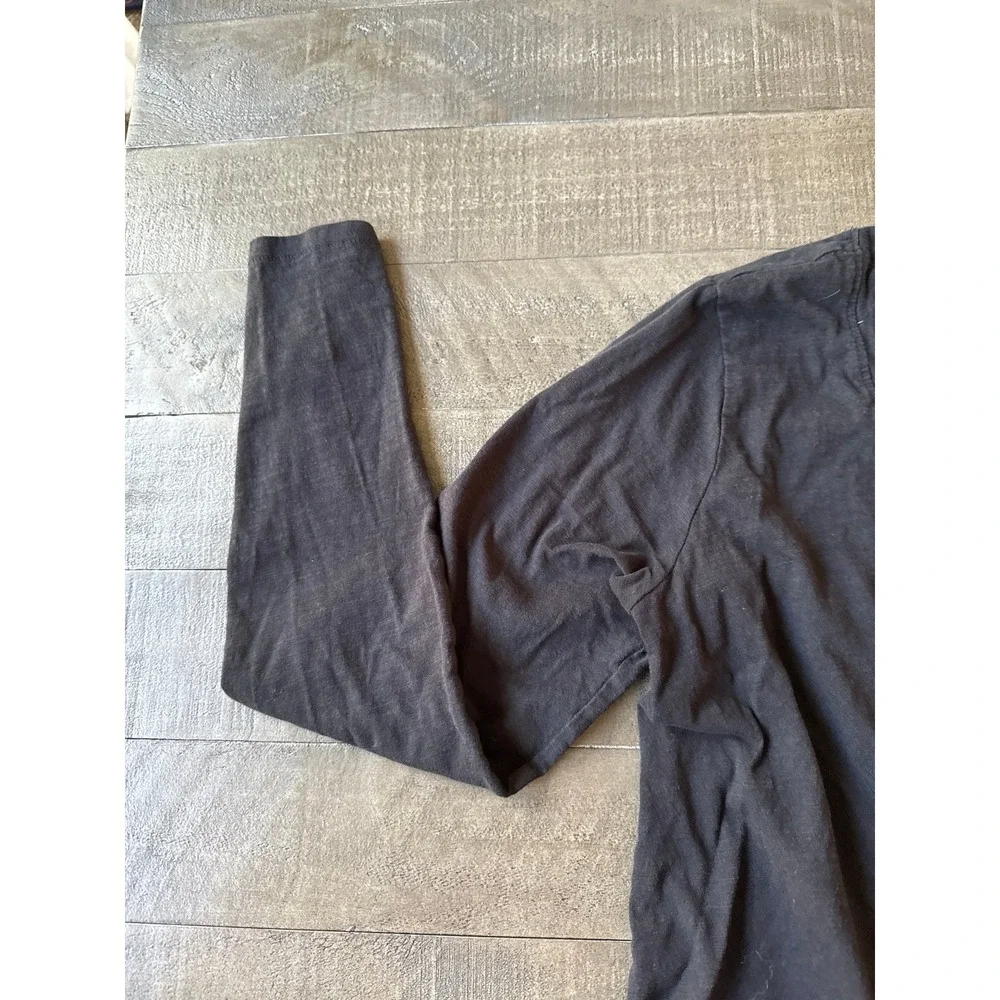 Sonoma Women's Black Everyday Tee V Neck Long Sleeve Tee Size Small - Picture 3 of 9